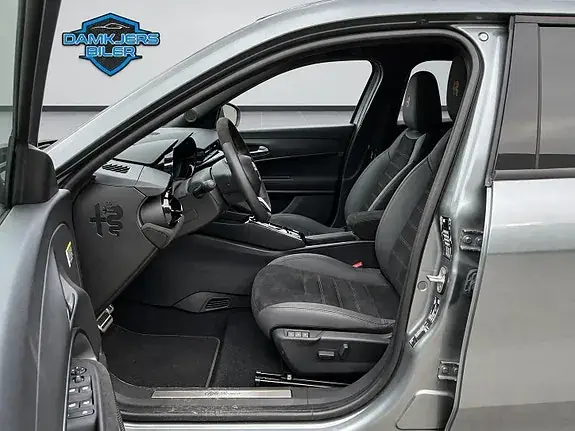 Alfa Romeo Junior 2025 photo 3