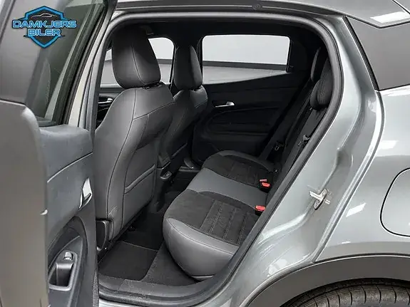 Alfa Romeo Junior 2025 photo 4