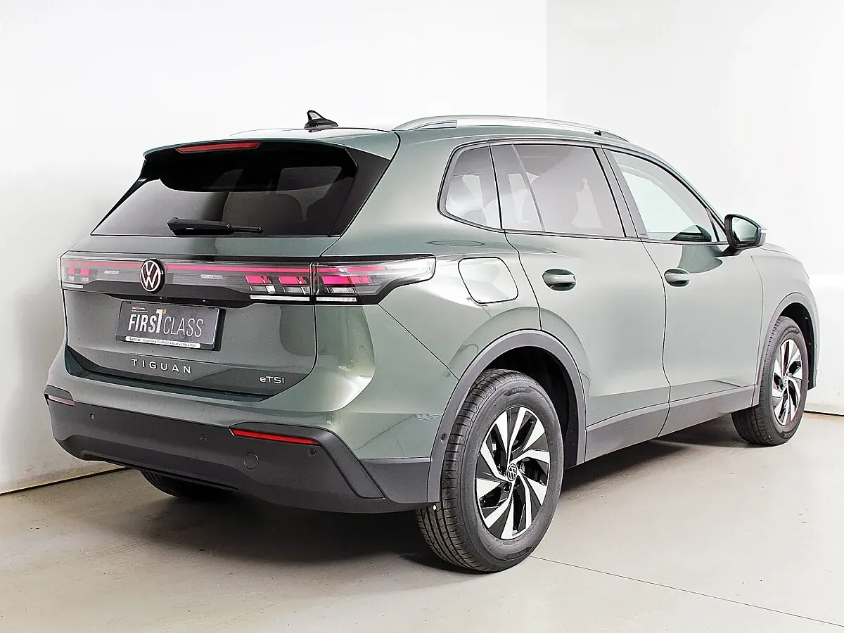 Volkswagen Tiguan 2026 photo 2
