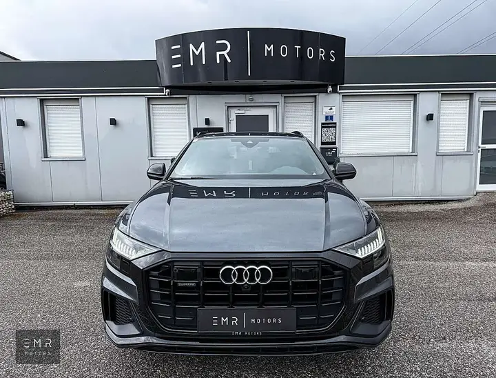 Audi Q8