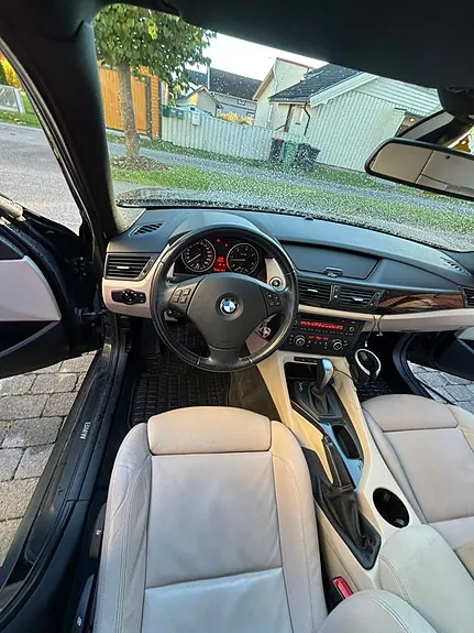 BMW X1 2011 photo 4