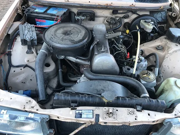Mercedes-Benz 240 D 1983 photo 2