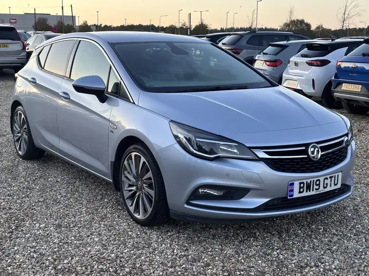 Vauxhall Astra 2019 photo 4