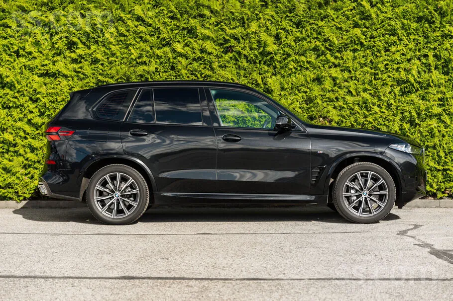 BMW X5 2025 photo 4