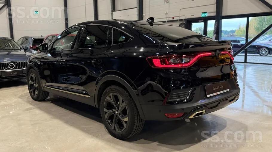 Renault Arkana 2023 photo 2