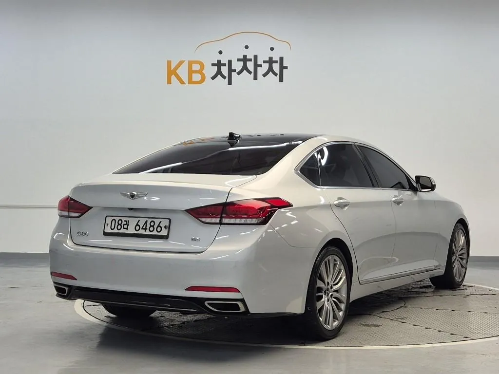 Genesis G80 2018 photo 3