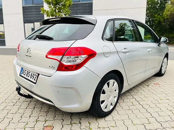 Citroen C4 2012 photo 5