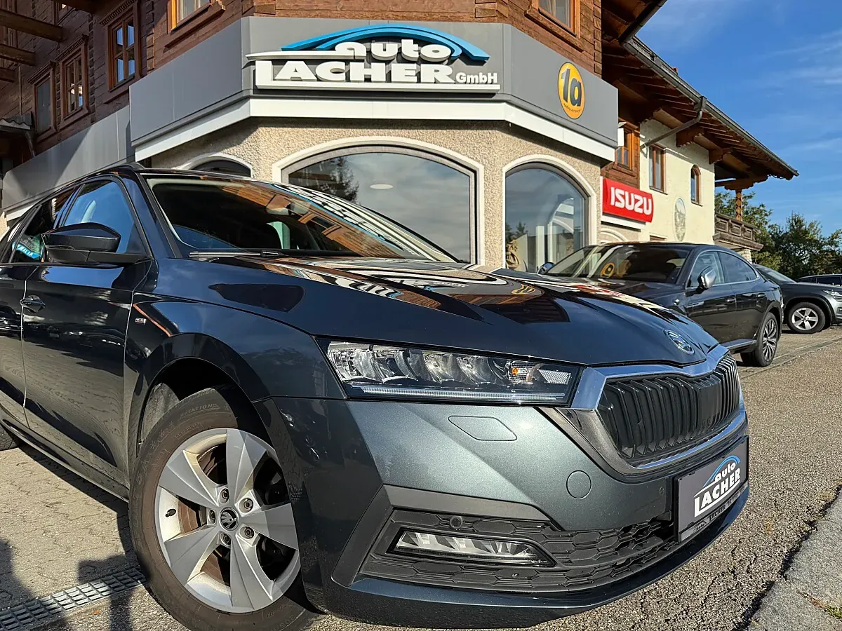 Skoda Octavia 2022 photo 3