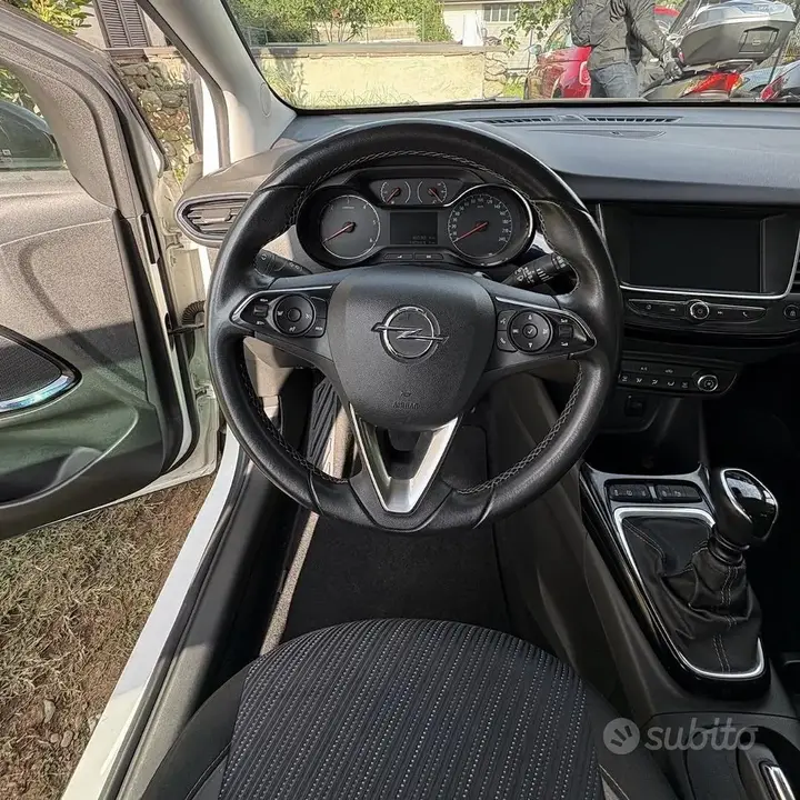 Opel Crossland 2018 photo 4