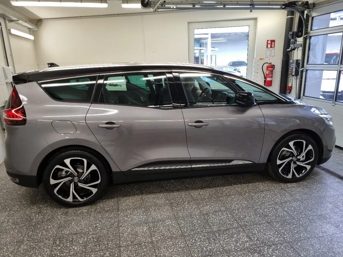 Renault Grand Scénic 2023 photo 2
