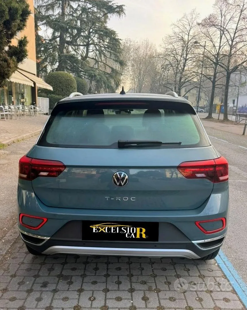 Volkswagen T-Roc 2023 photo 2