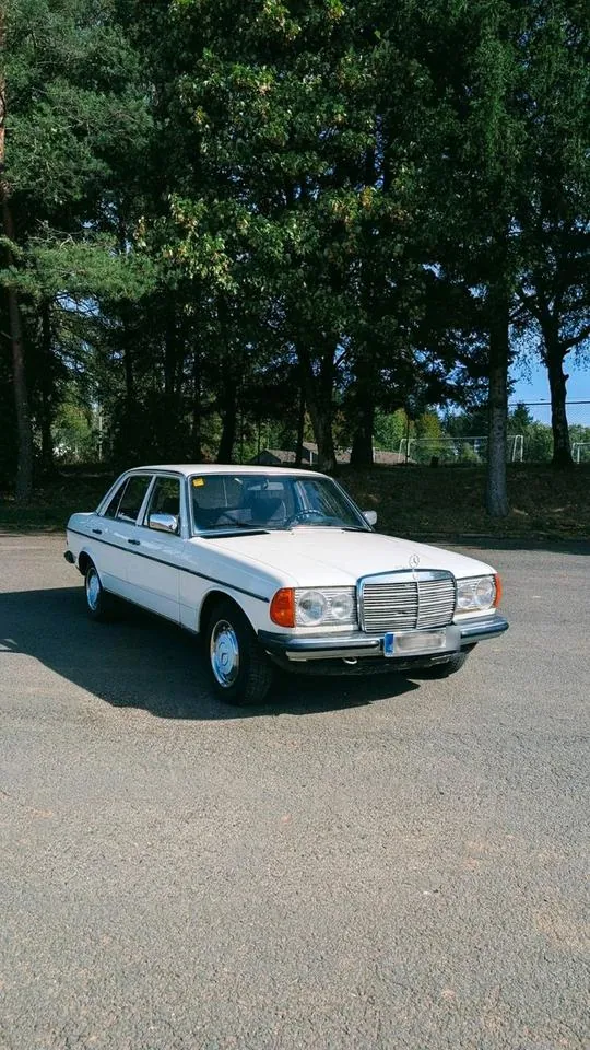 Mercedes-Benz 200