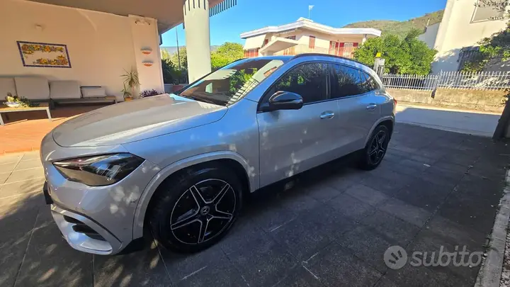 Mercedes-Benz Gla 2023 photo 3