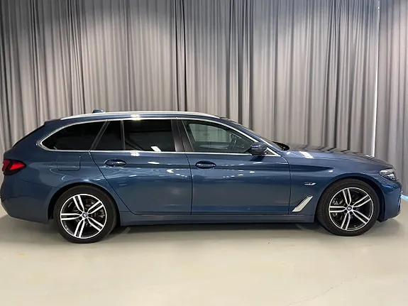 BMW 530E 2023 photo 4