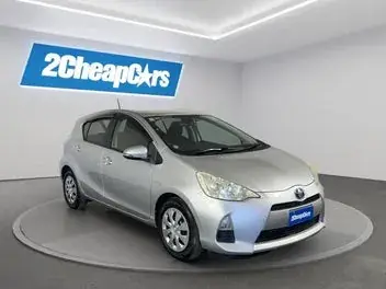 Toyota Aqua 2013 photo 4