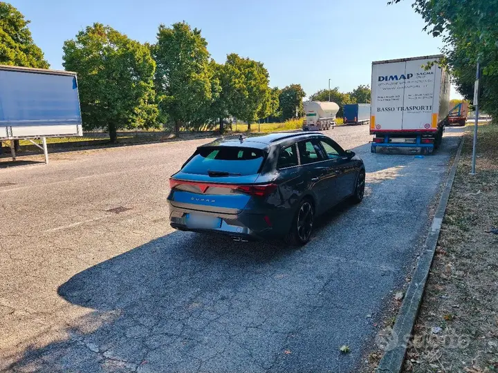 Cupra Leon 2024 photo 2