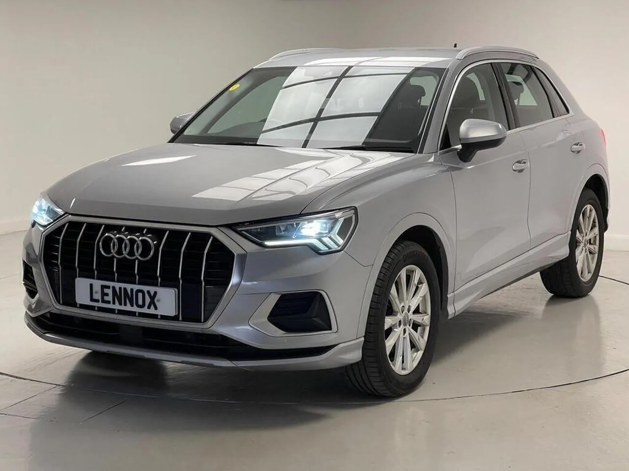 Audi Q3 2019 photo 3
