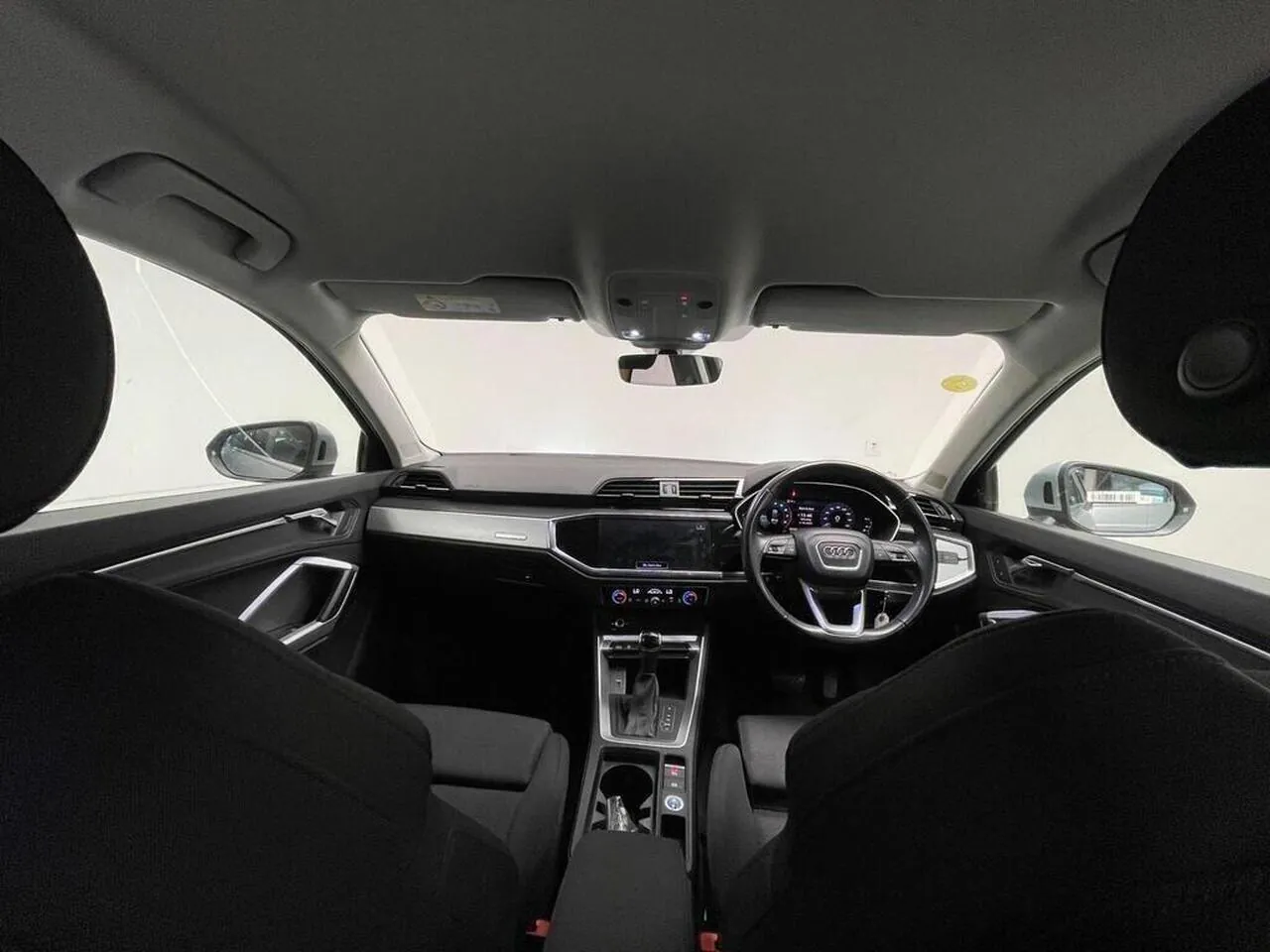 Audi Q3 2019 photo 5