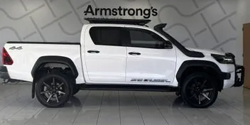Toyota Hilux 2023 photo 4
