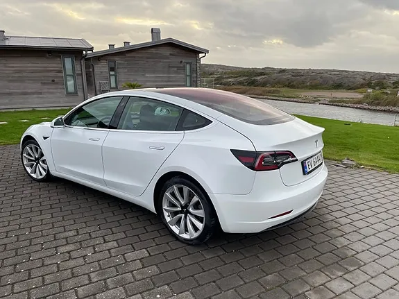 Tesla Model 3 2019 photo 3