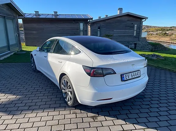 Tesla Model 3 2019 photo 5
