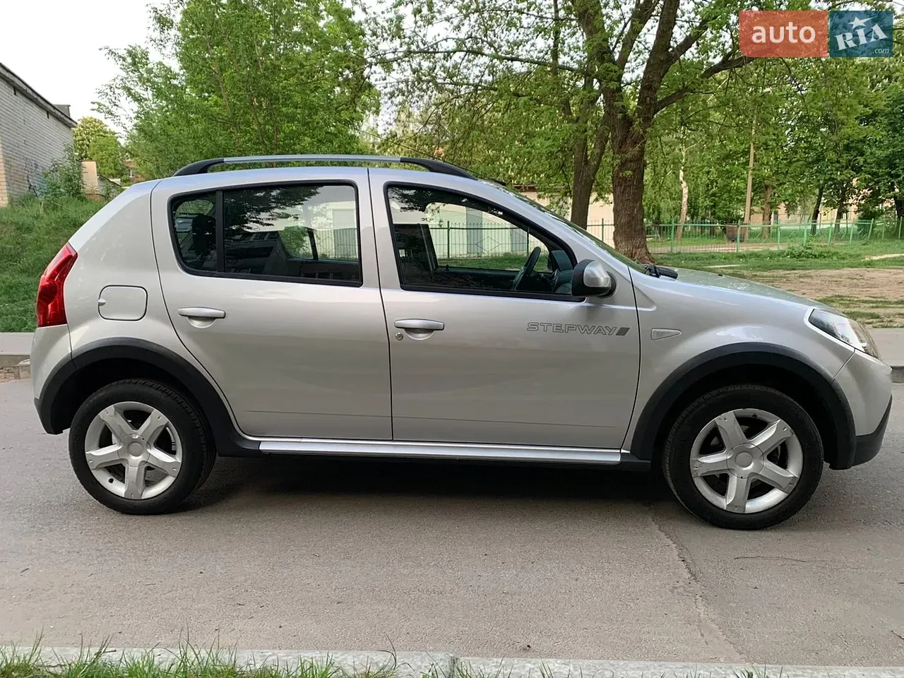 Dacia Sandero Stepway 2011 photo 4