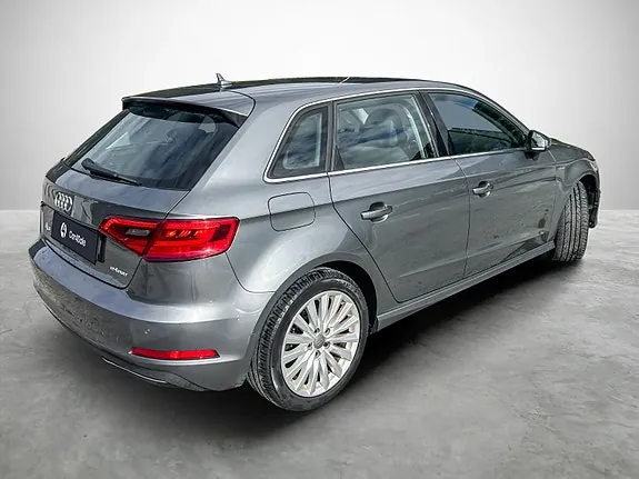 Audi A3 2016 photo 5