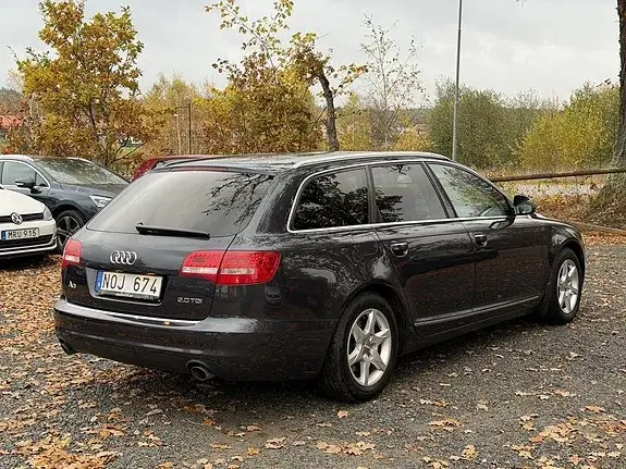 Audi A6 2010 photo 5