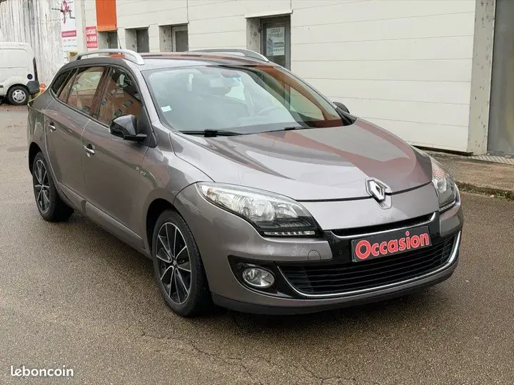 Renault Megane 2013 photo 2