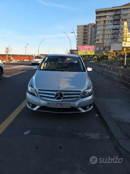 Mercedes-Benz B