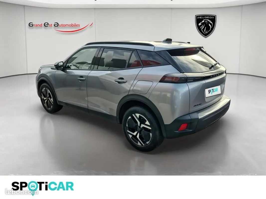 Peugeot 2008 2024 photo 3