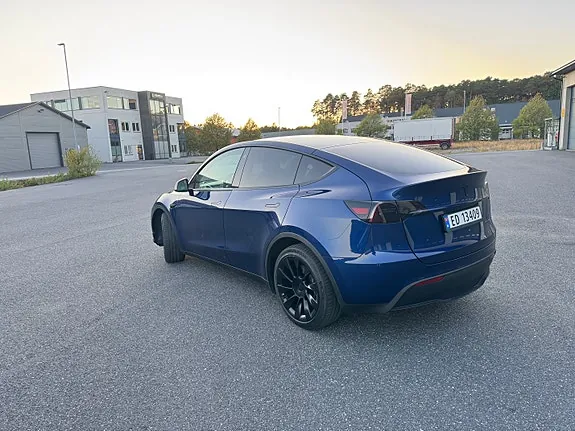 Tesla Model Y 2021 photo 4