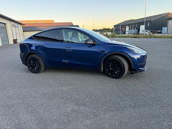 Tesla Model Y 2021 photo 3