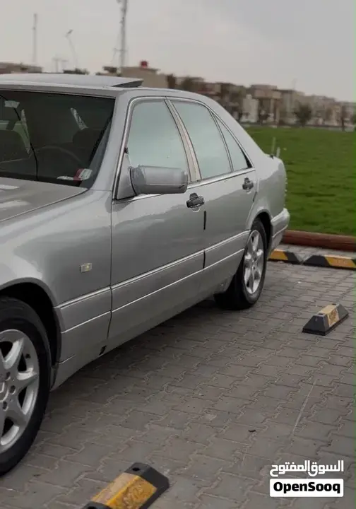 Mercedes-Benz S-Class 1994 photo 2