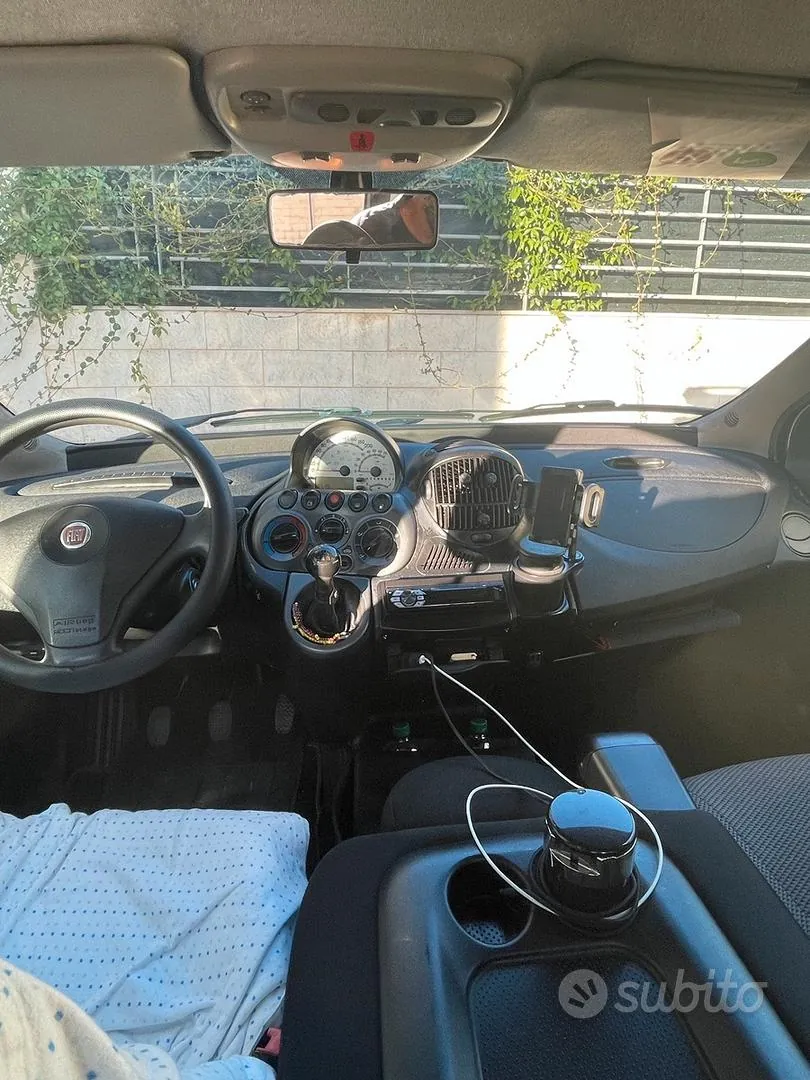 Fiat Multipla 2008 photo 2