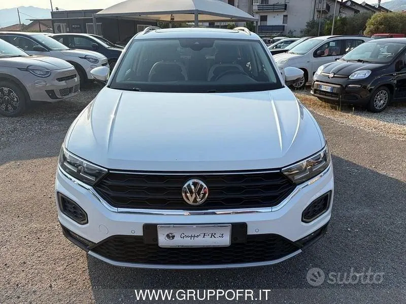 Volkswagen T-Roc 2019 photo 2