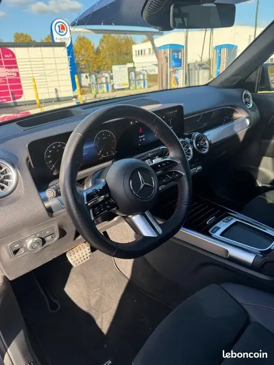 Mercedes-Benz Glb 2025 photo 3