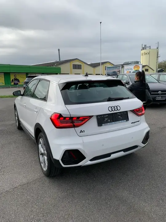 Audi A1 2021 photo 2