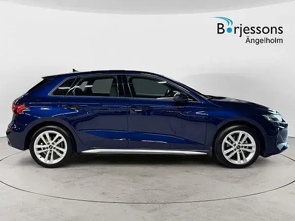 Audi A3 2025 photo 2