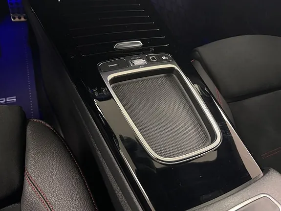Mercedes-Benz Cla200 2026 photo 5