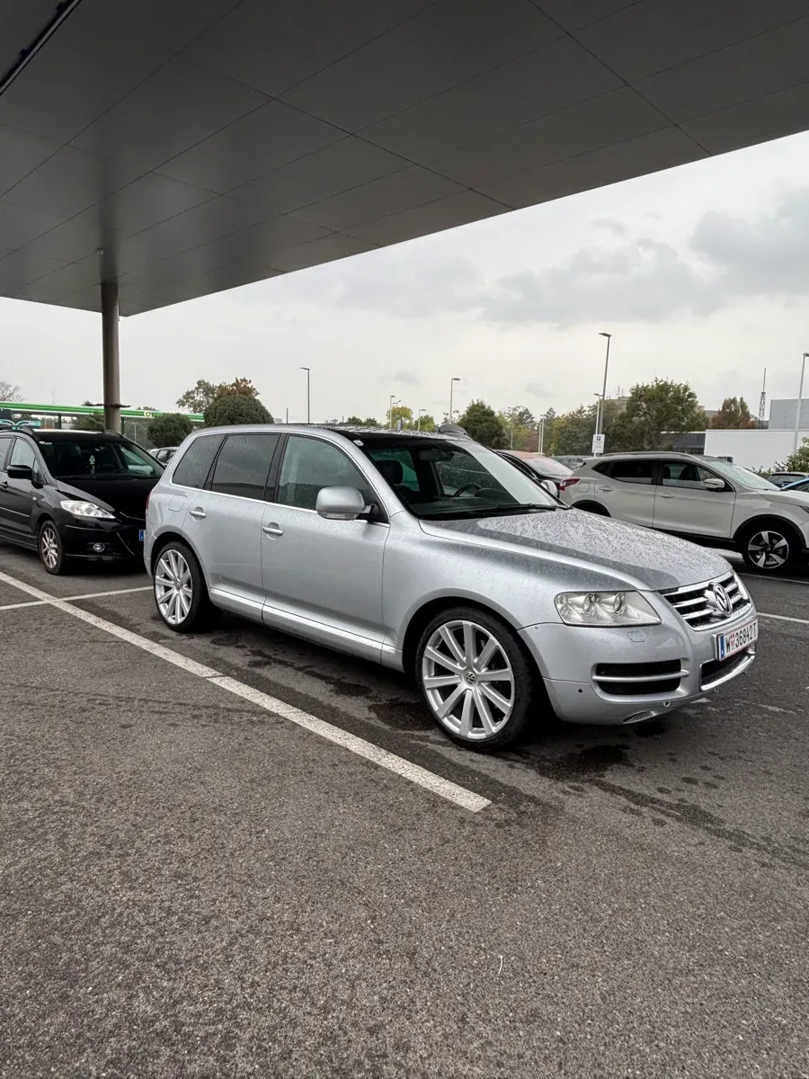 Volkswagen Touareg 2005 photo 2