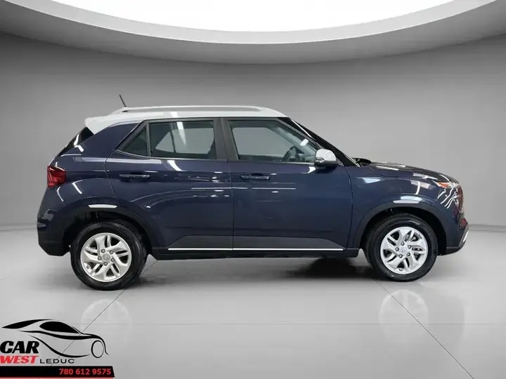 Hyundai Venue 2025 photo 2
