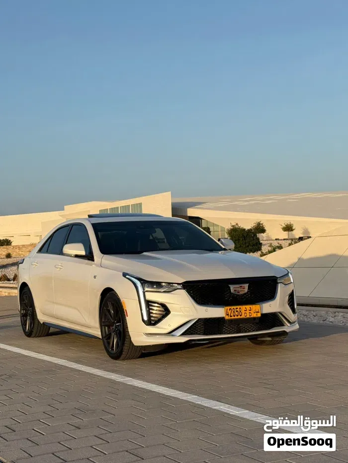 Cadillac Ct4