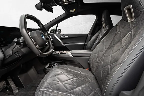 BMW Ix 2022 photo 2