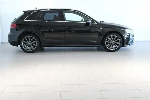 Audi A3 2014 photo 5