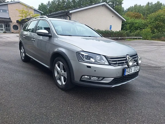Volkswagen Passat Alltrack 2013 photo 2