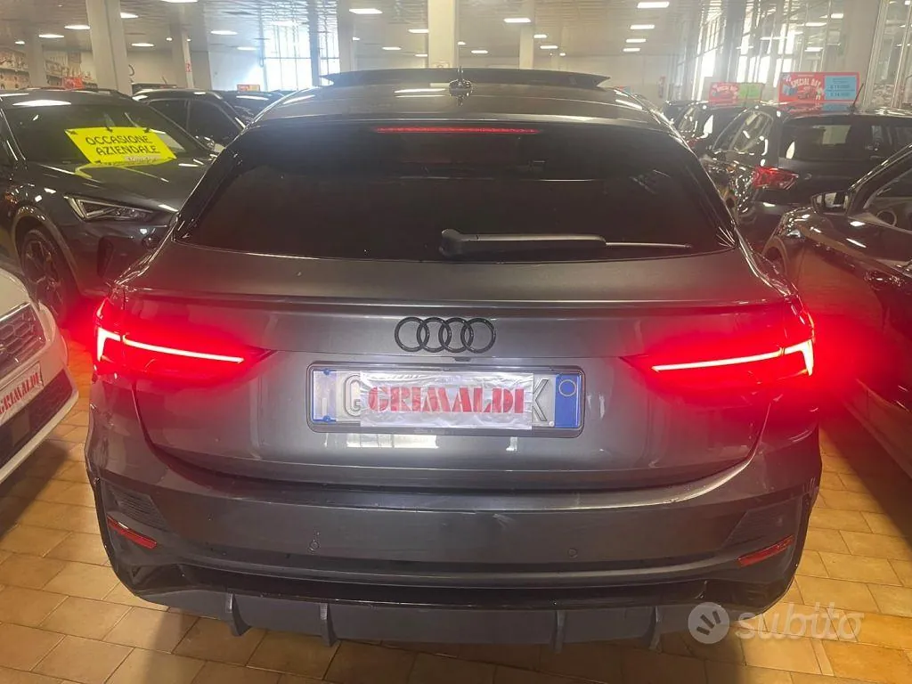 Audi Q3 2021 photo 5
