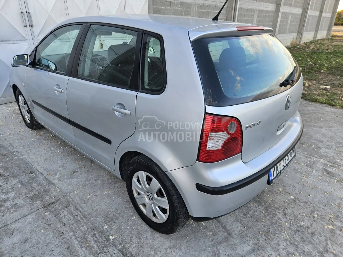Volkswagen Polo 2003 photo 2