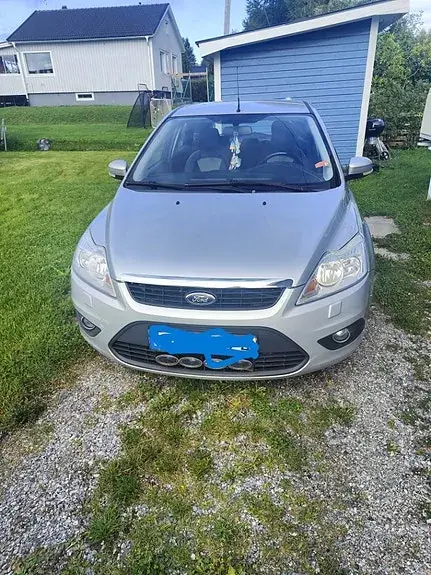 Ford Focus 2011 photo 2