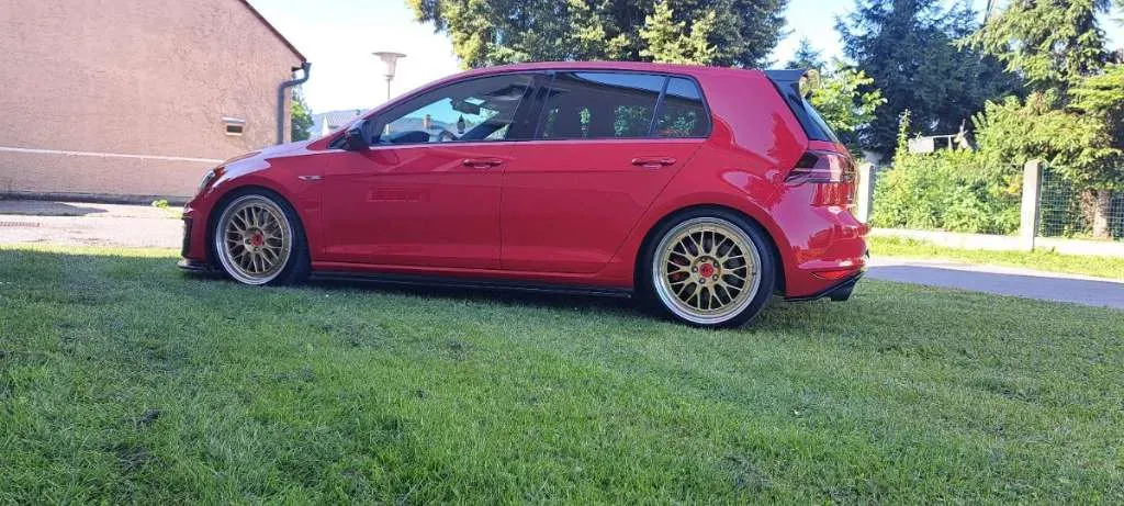 Volkswagen Golf 2013 photo 2
